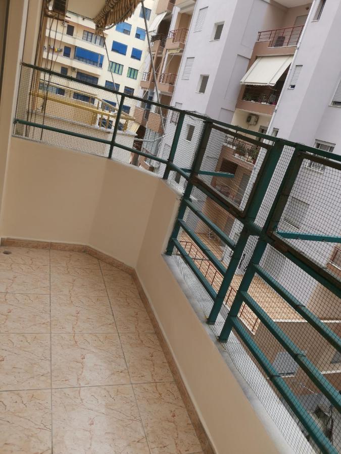 Home Vlorë Exterior foto